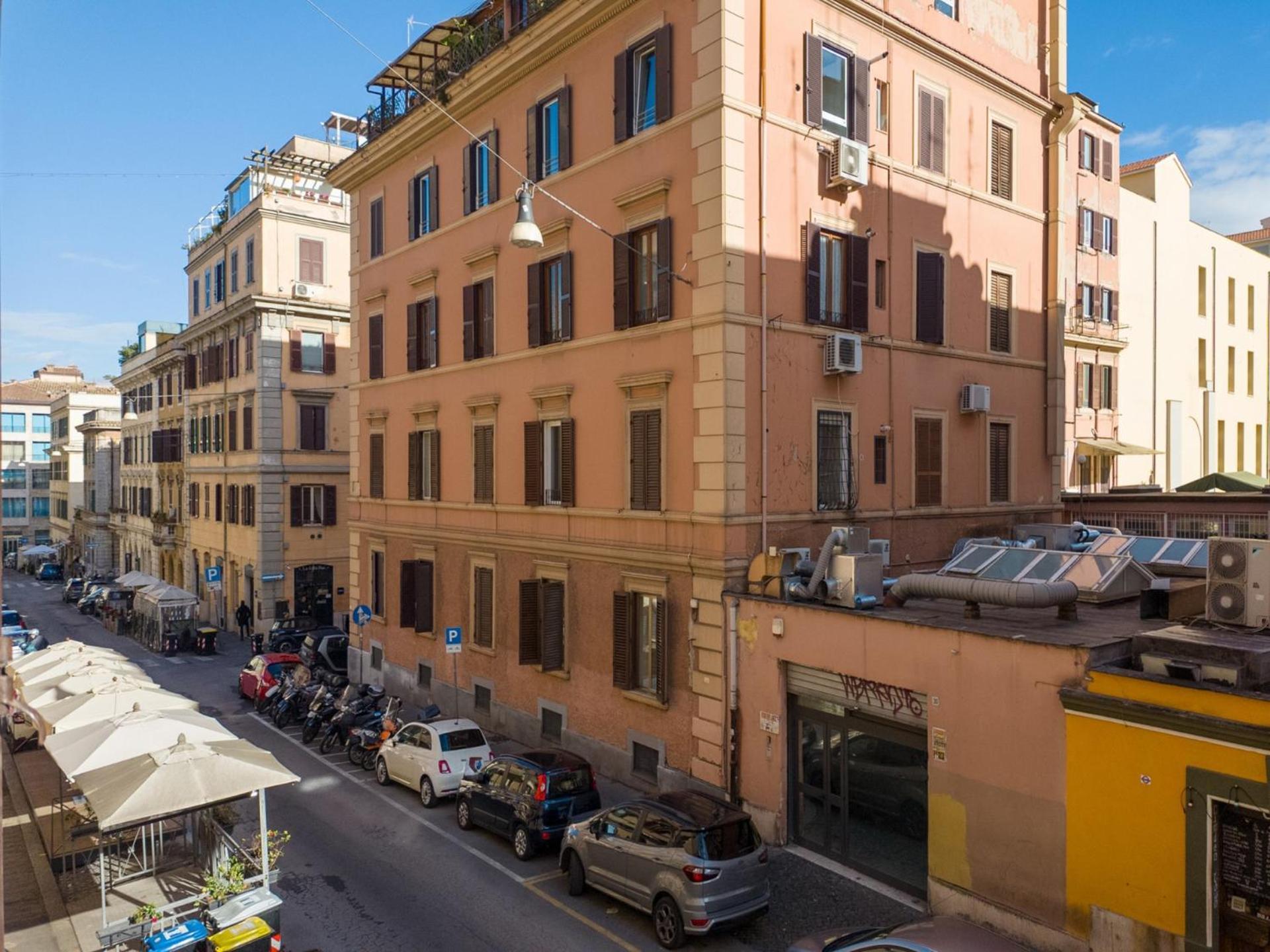 Apartamento The Rent - Three-room Near The Colosseum Roma